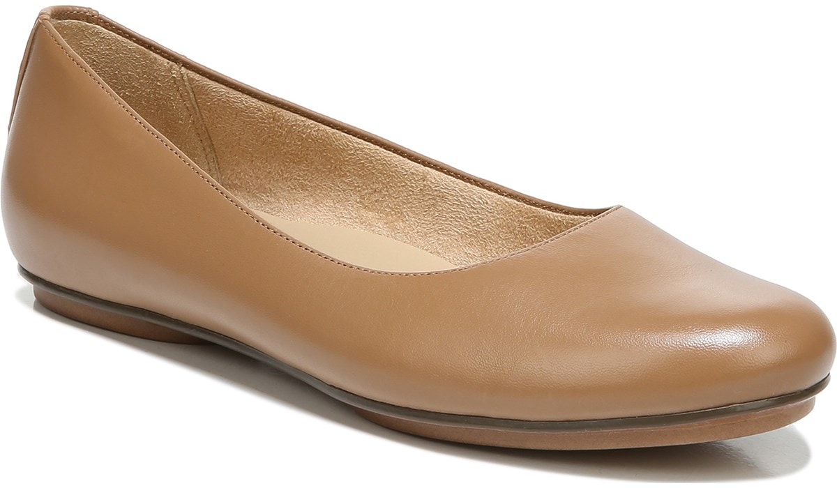 naturalizer maxwell flats true colors