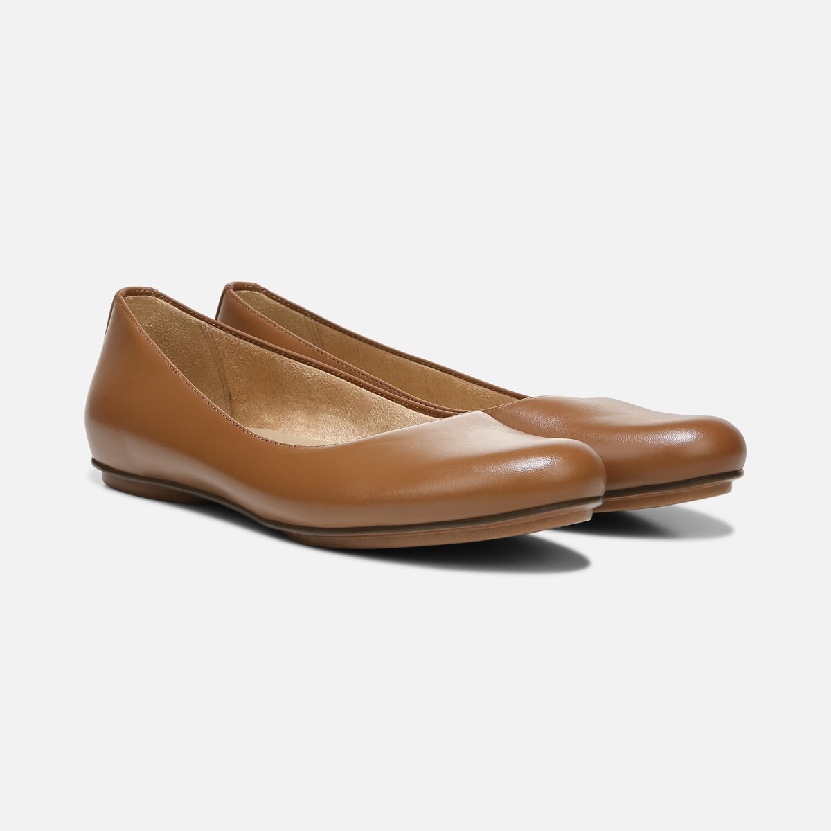 naturalizer true colors maxwell flat