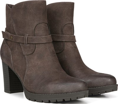 naturalizer tiana platform boot
