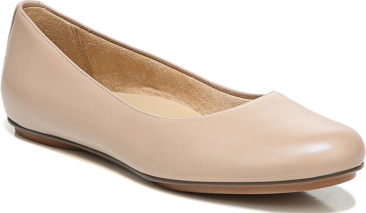 flats naturalizer