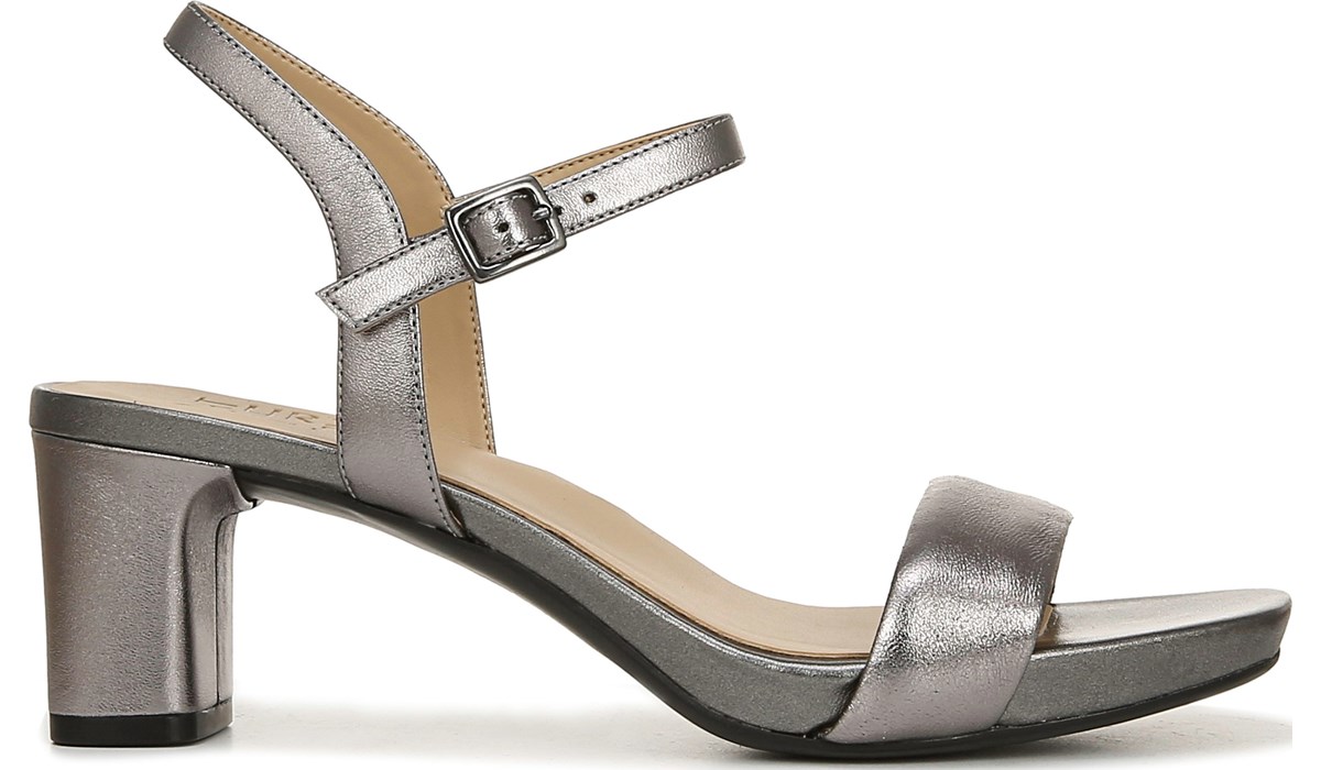 naturalizer ivy quarter strap sandal
