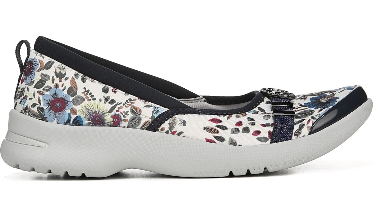 Bzees Bzees Aspire Slip On Sneaker in 