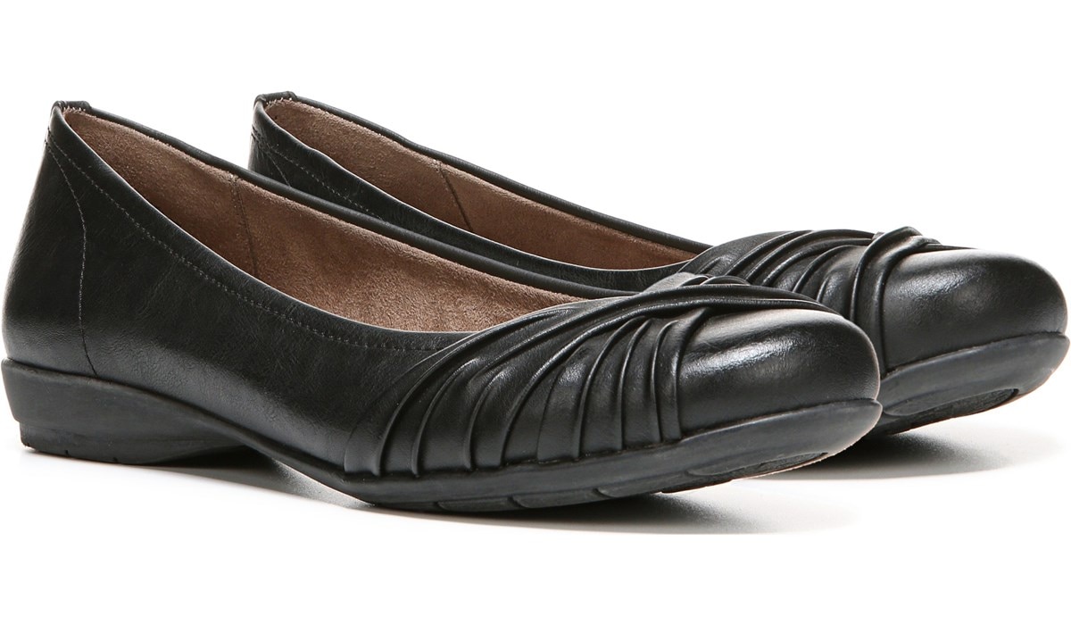 natural soul ballet flats