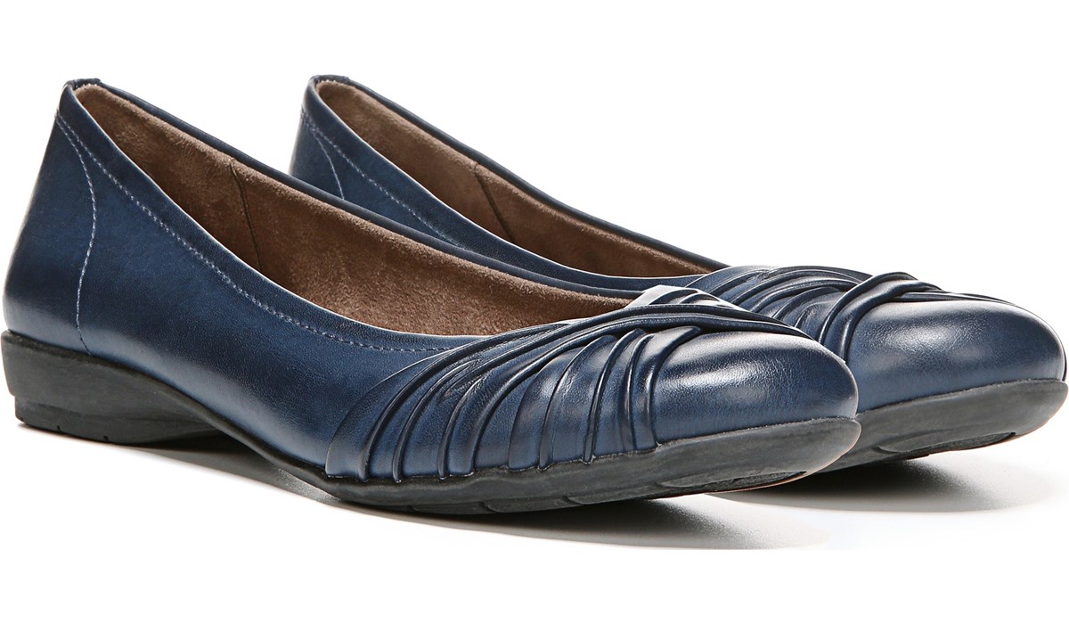 naturalizer navy blue flats