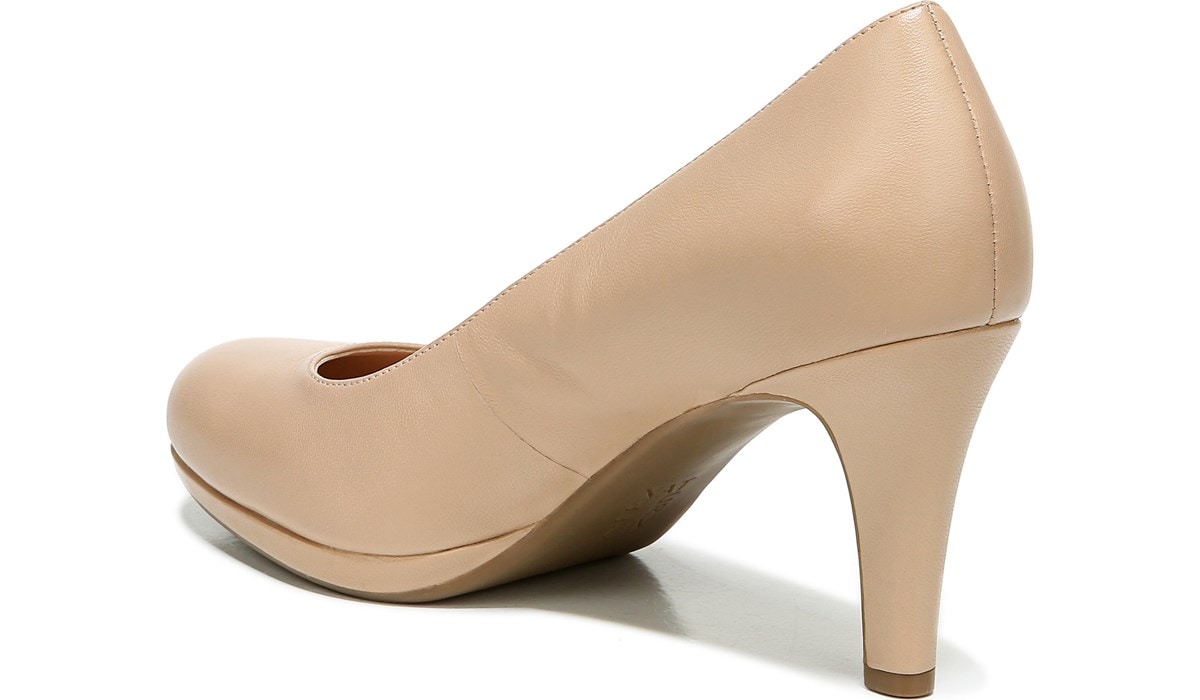 naturalizer michelle pumps tender taupe