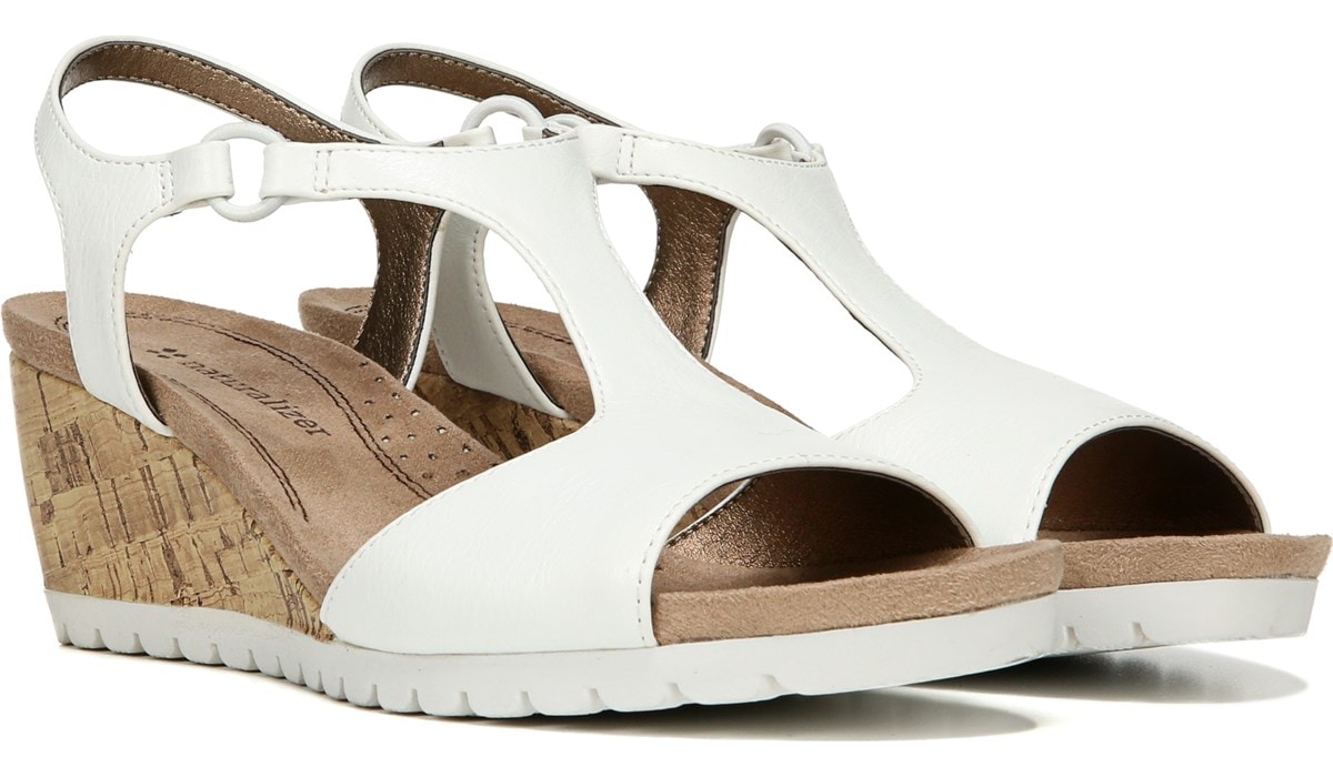 discontinued naturalizer shoes