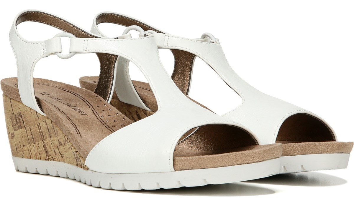 naturalizer sandals discontinued