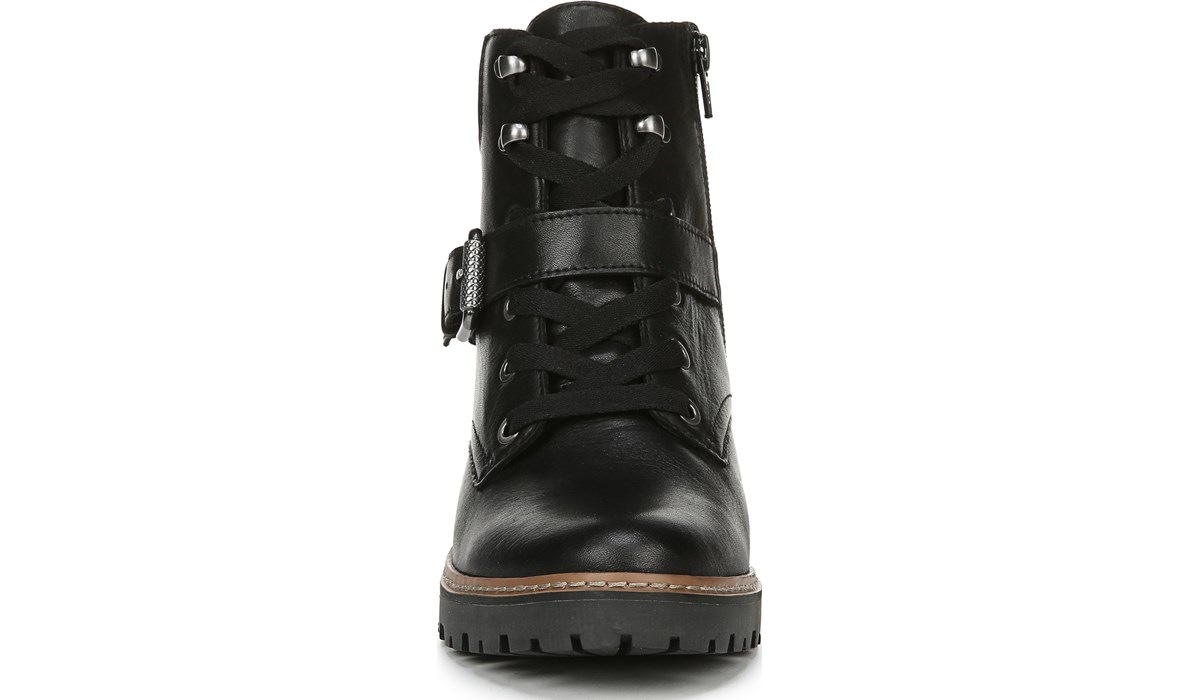 tia naturalizer boot