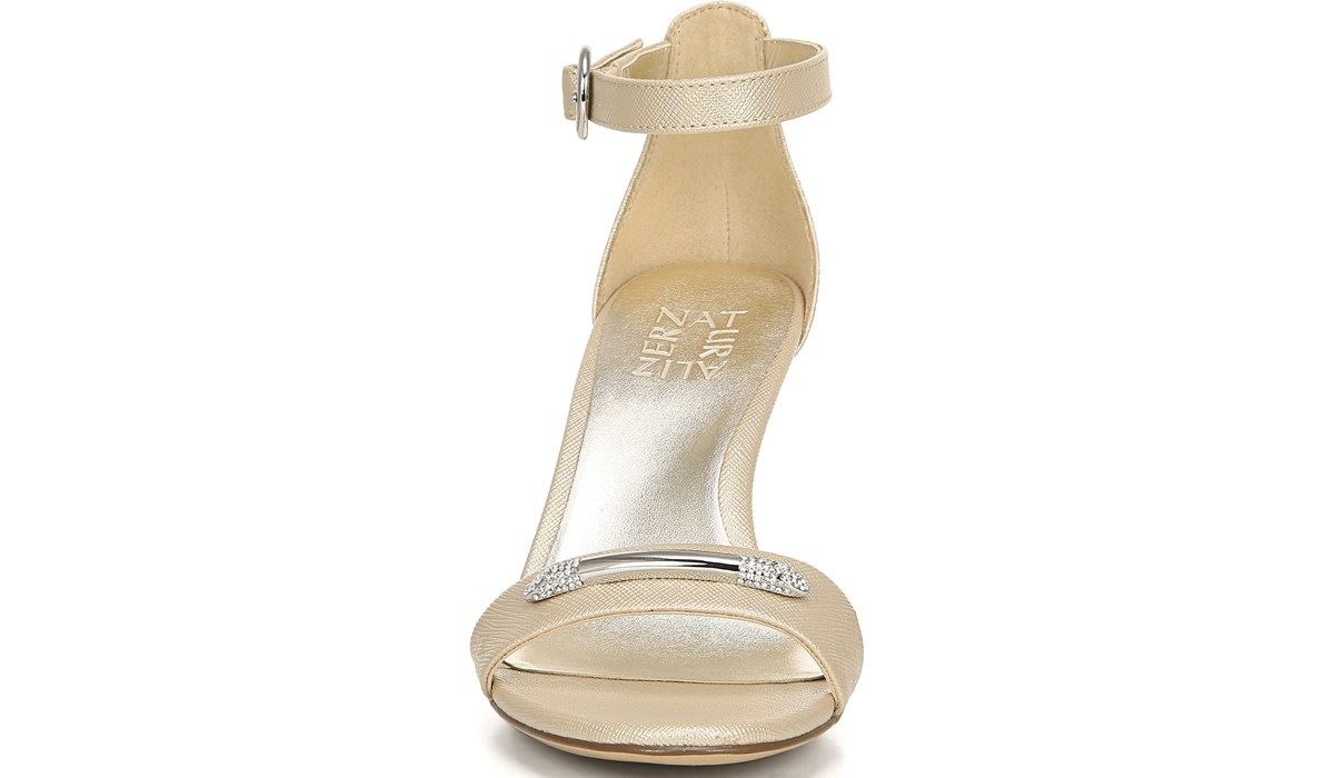 naturalizer kinsley gold