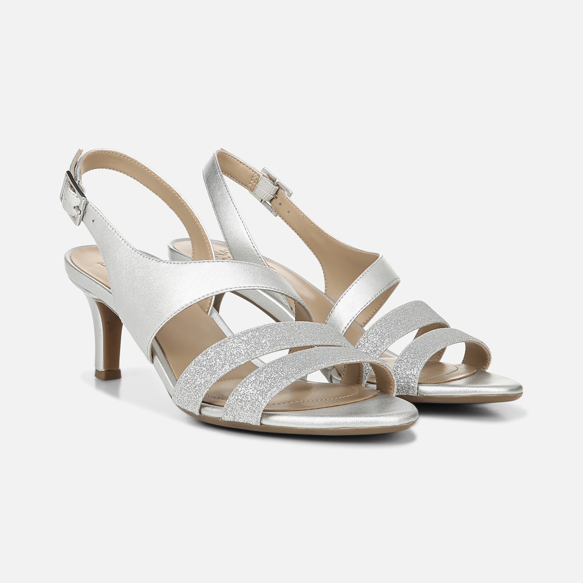 naturalizer silver heels