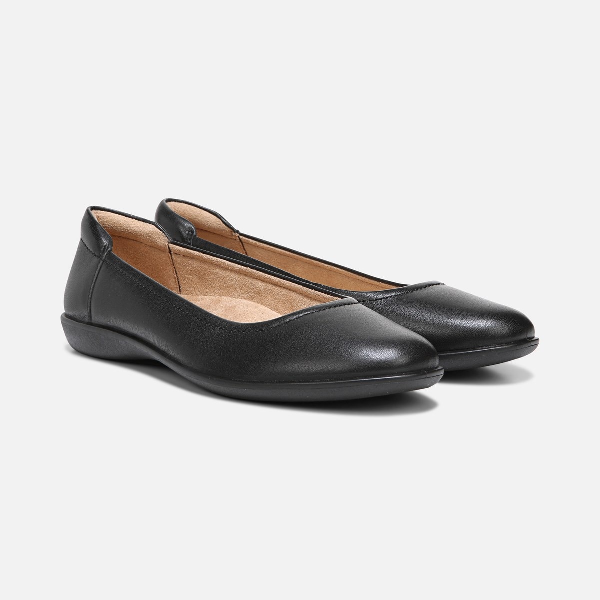 naturalizer flexy flats black