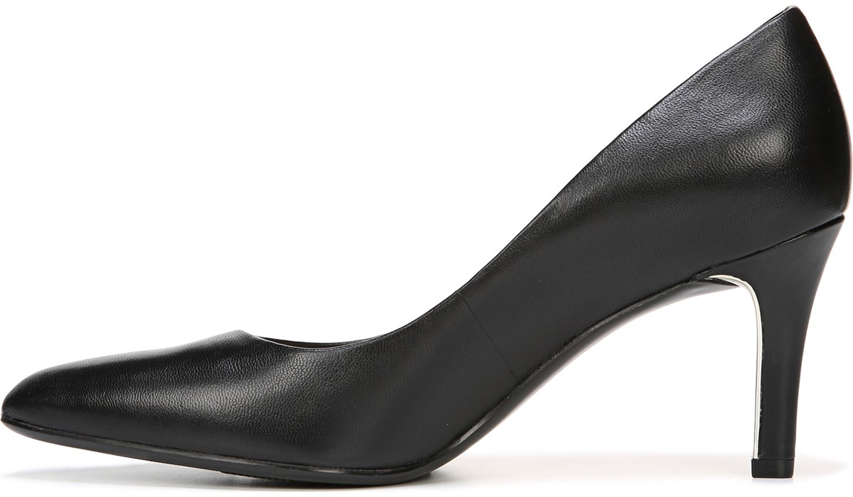 naturalizer natalie pump white