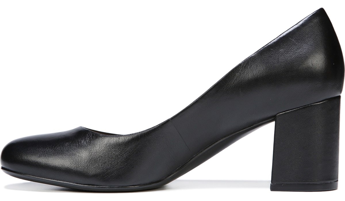 naturalizer whitney block heel pump