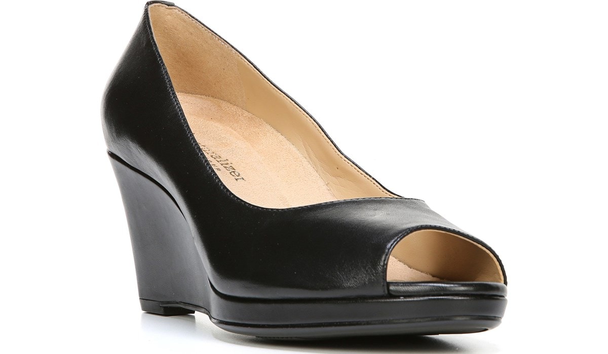 olivia peep toe wedge naturalizer
