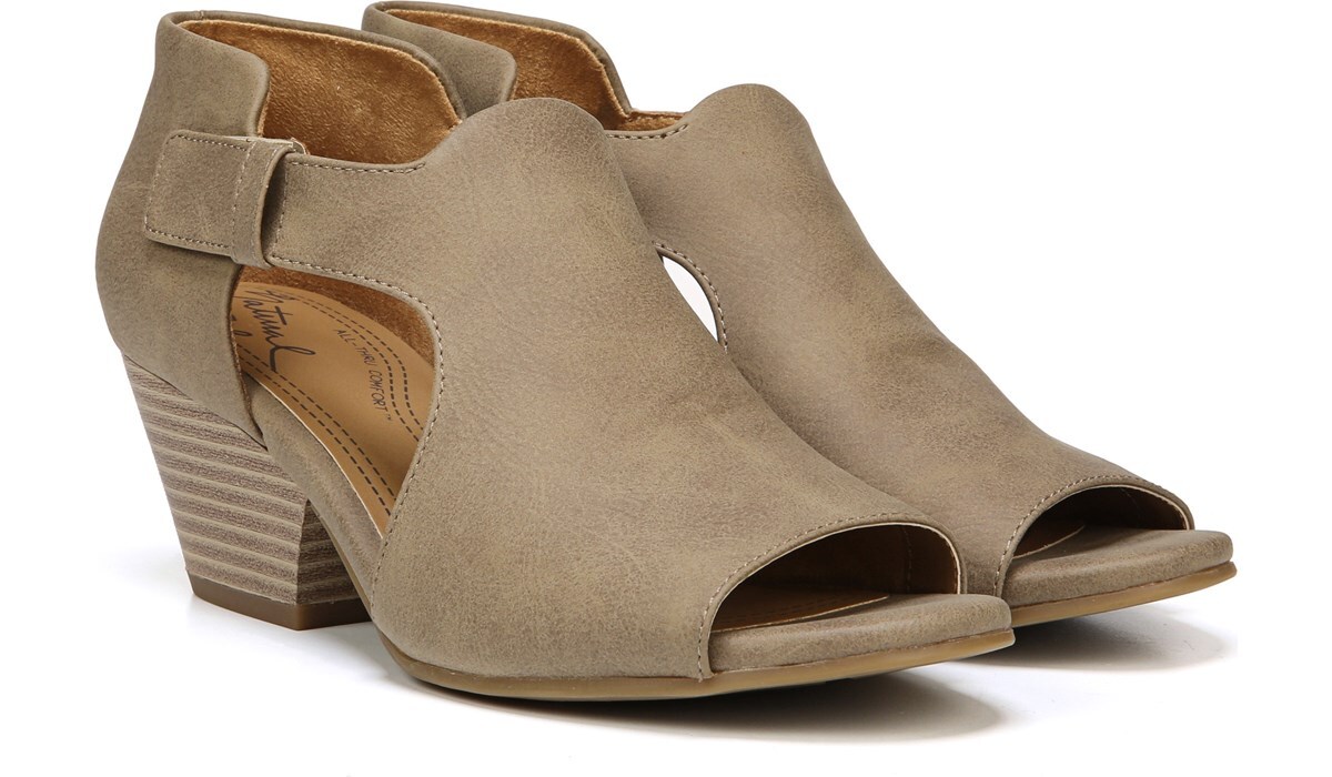 water sneaker womens chaco sandals