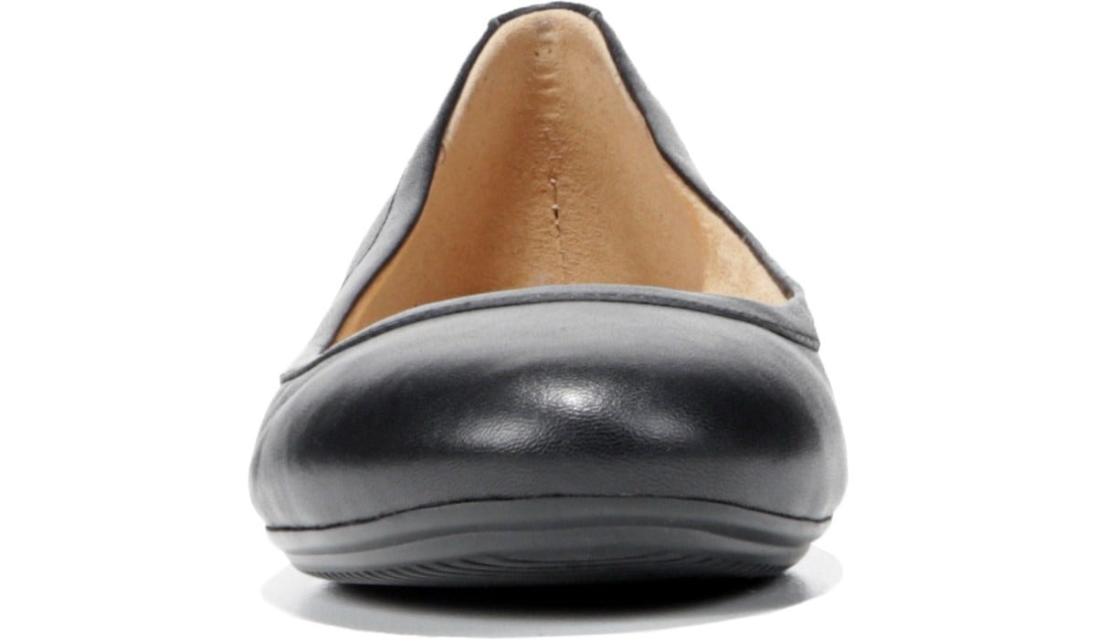 naturalizer brittany ballet flat