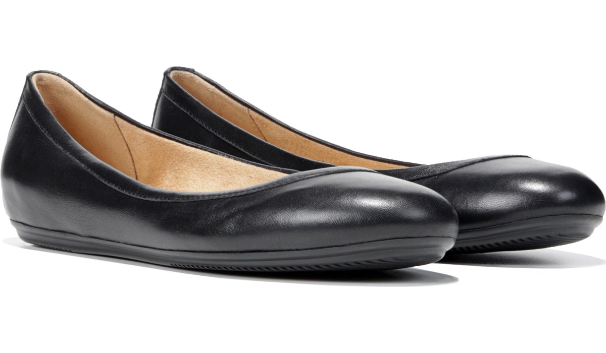 naturalizer flats on sale