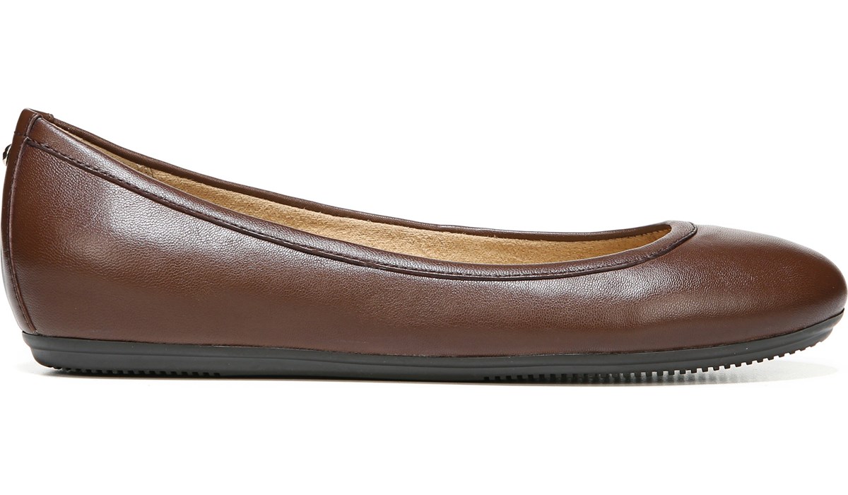 naturalizer brittany leather ballet flats