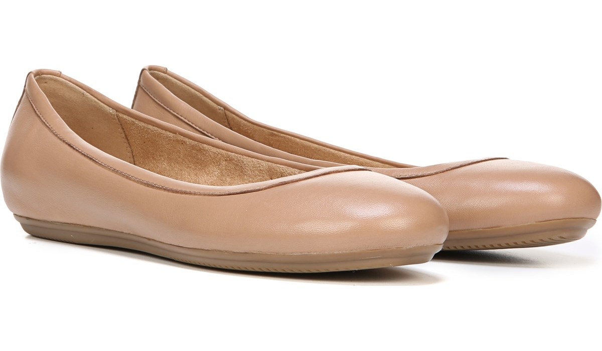 naturalizer brittany leather ballet flats