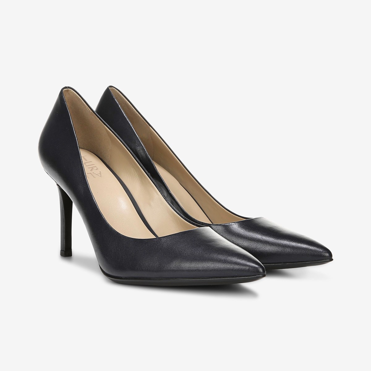 naturalizer navy pumps