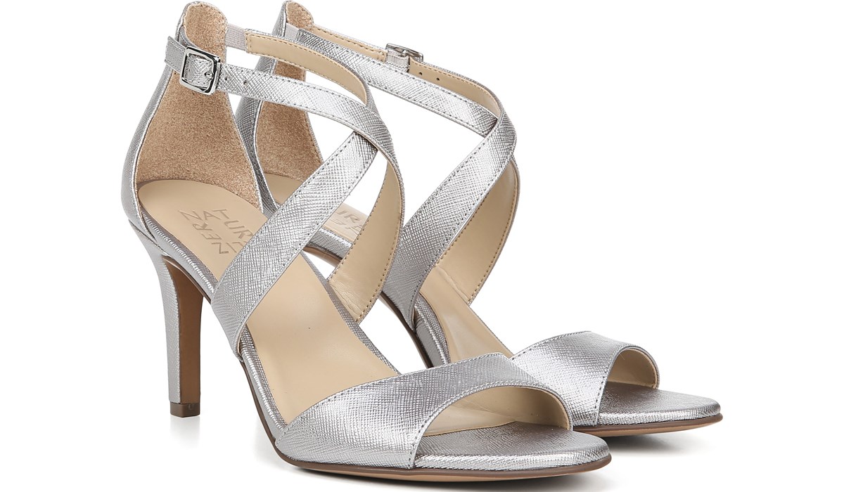 naturalizer silver heels