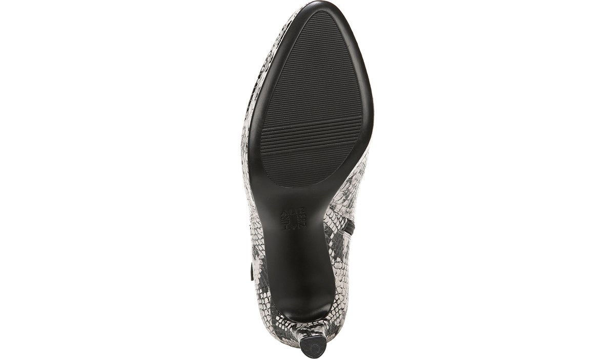naturalizer tiana platform boot
