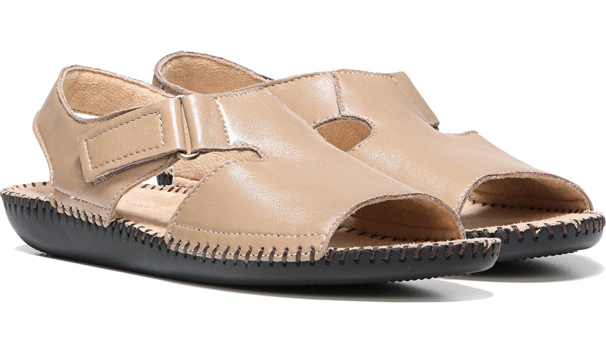 Naturalizer scout sandals red hotsell