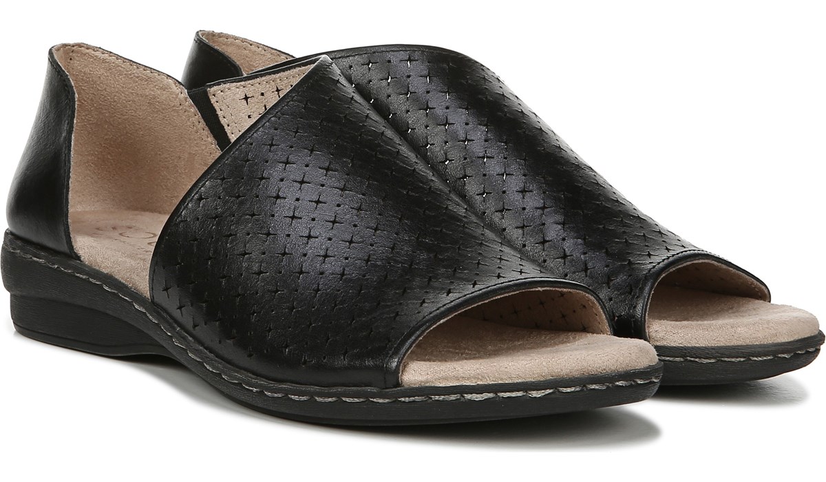 naturalizer slippers