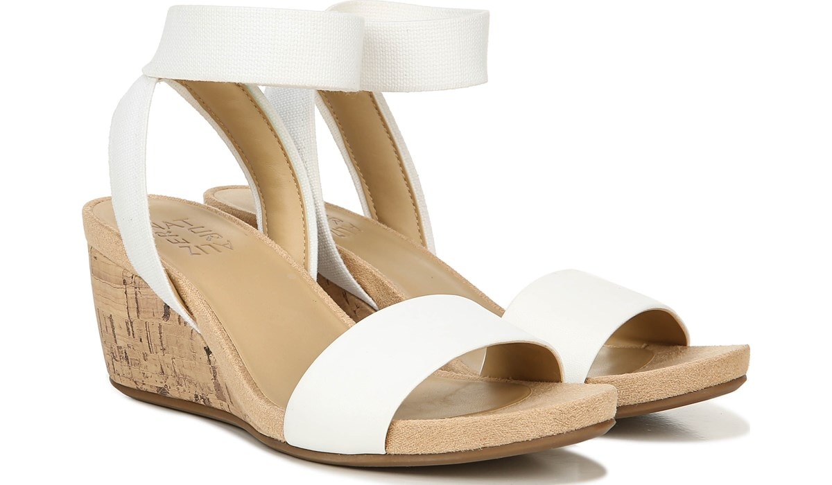 white sandals naturalizer