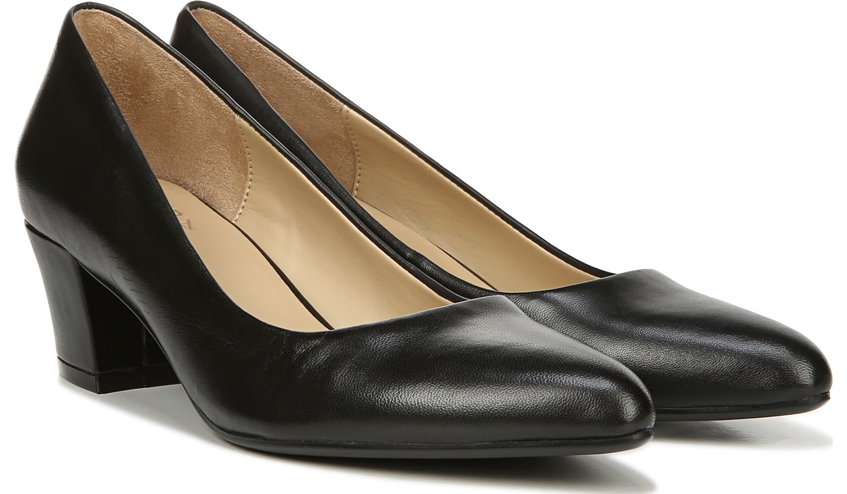 naturalizer low heel pumps