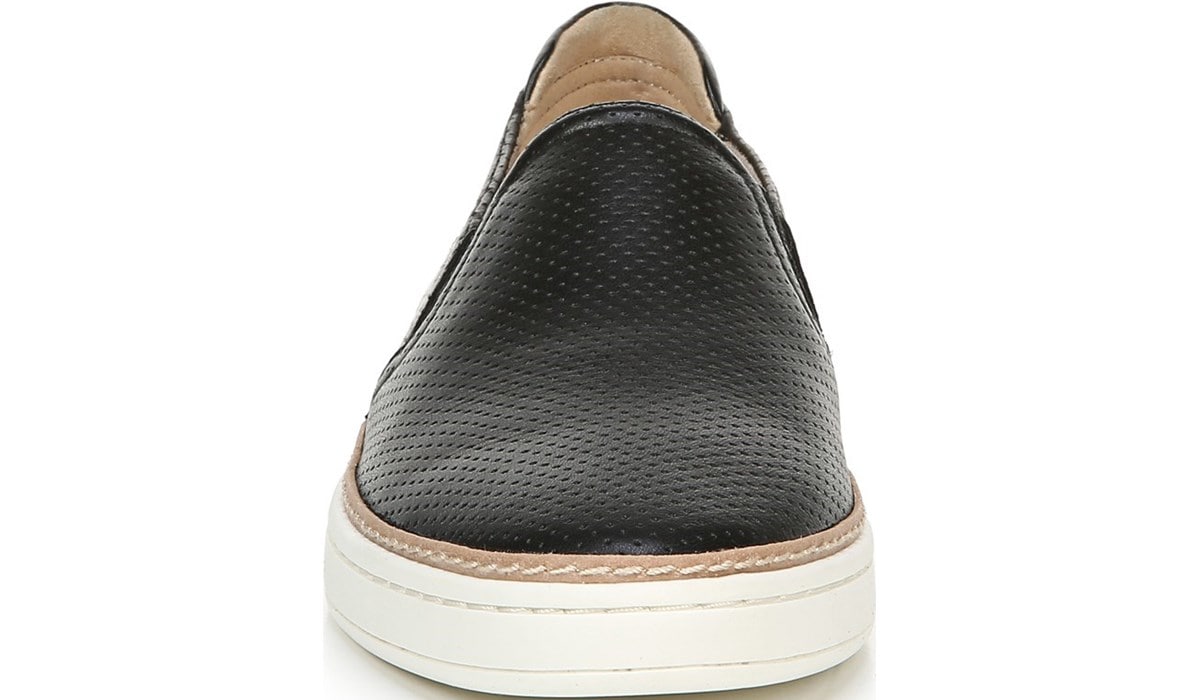 naturalizer jade leather slip on sneakers