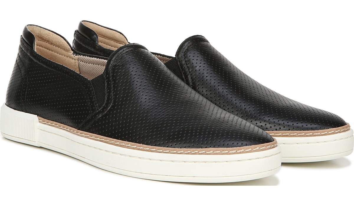 naturalizer slip on sneakers black