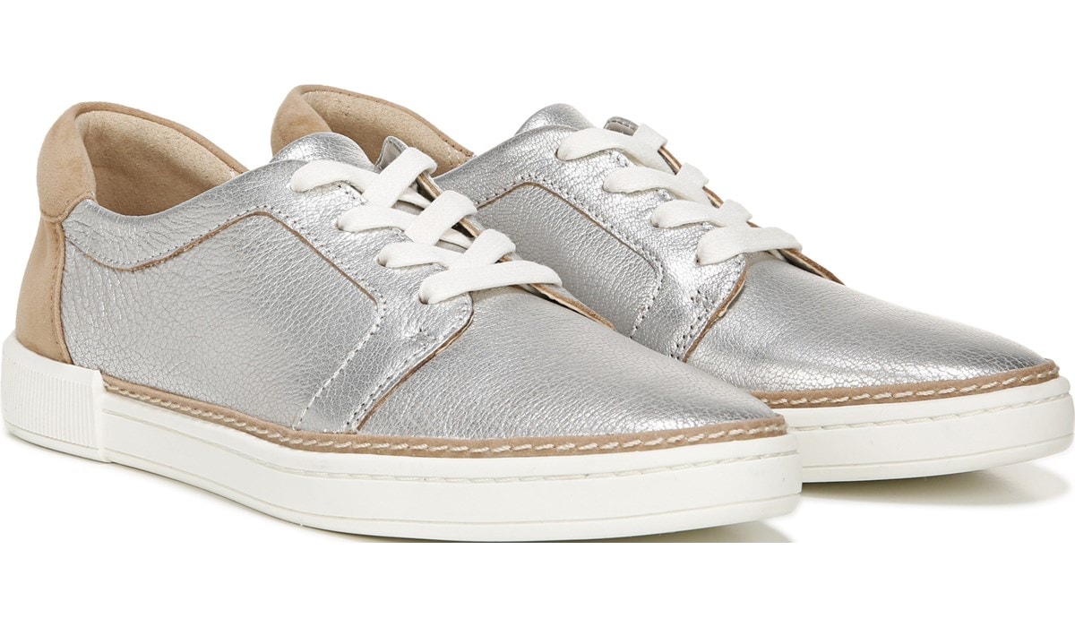 naturalizer leather sneakers