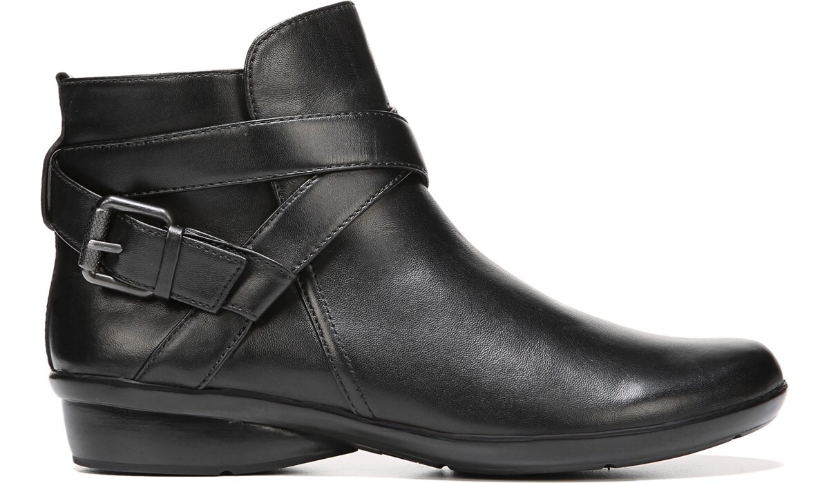 naturalizer cassandra boot