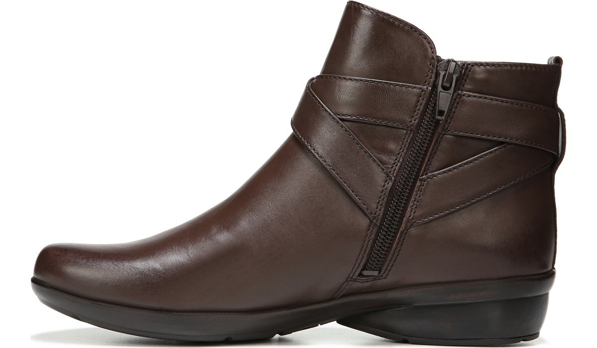 naturalizer cassandra boot