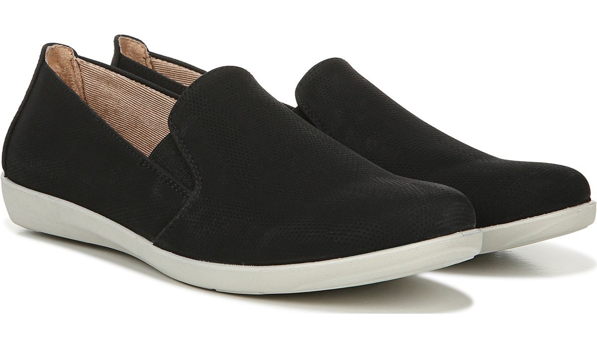 lifestride sneakers
