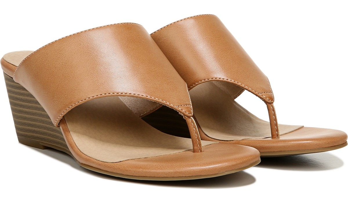 naturalizer slip on sandals