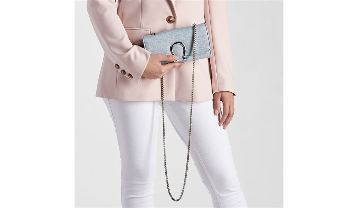 naturalizer london