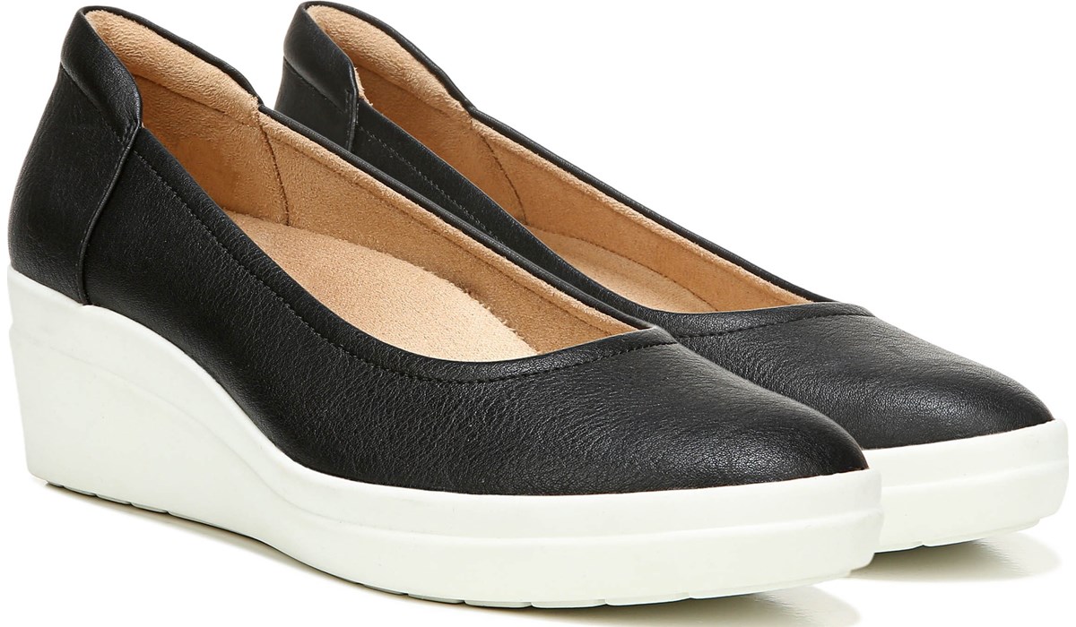 naturalizer wedge sneakers