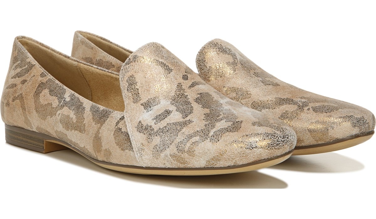 naturalizer gold shoes
