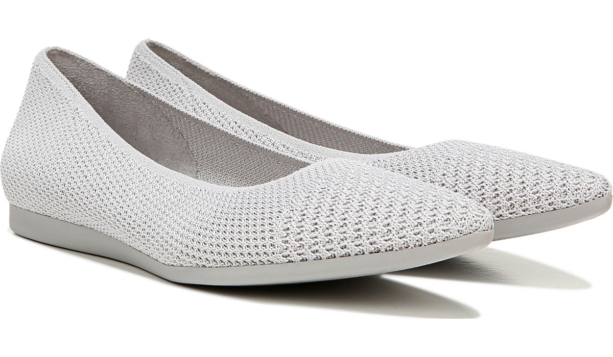 naturalizer grey shoes