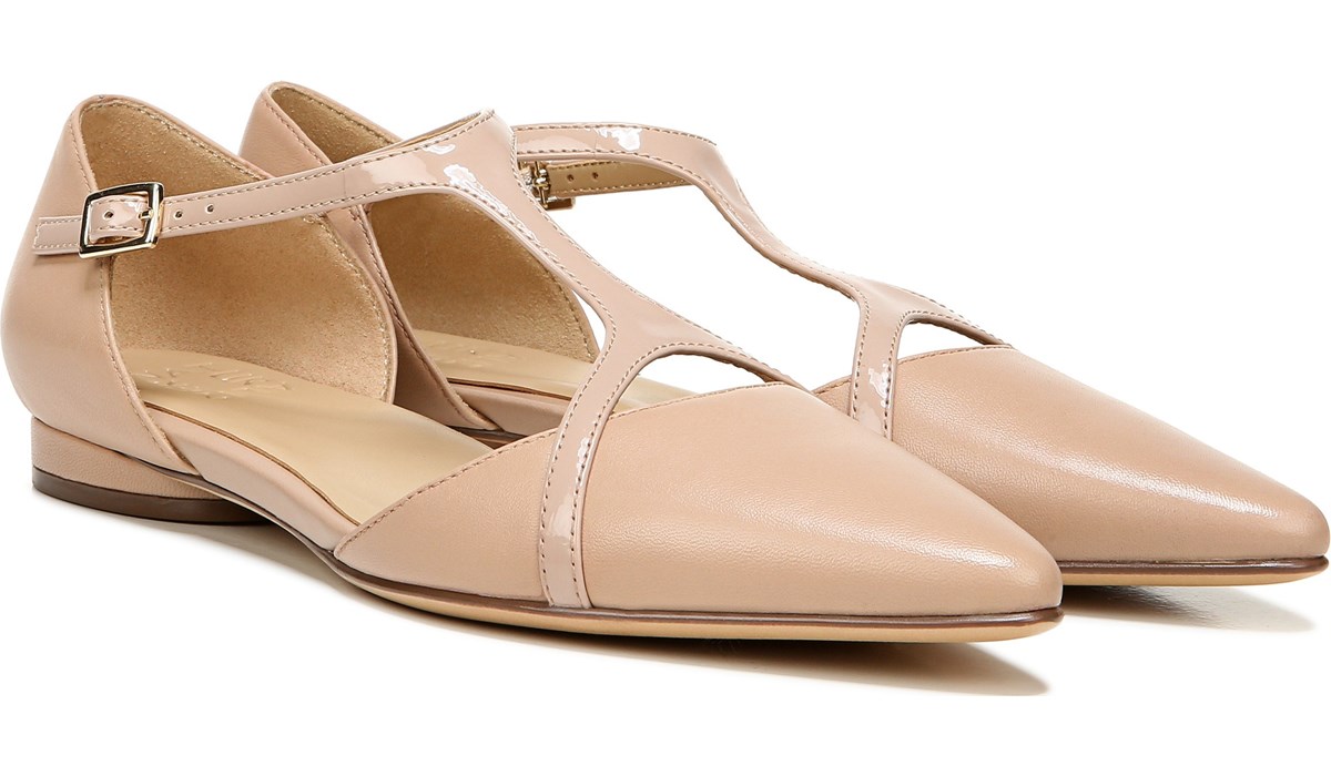 nude leather flat sandals