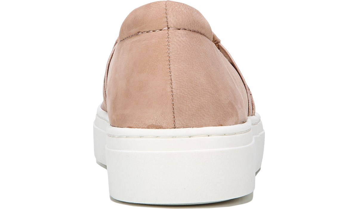 naturalizer carly sneaker