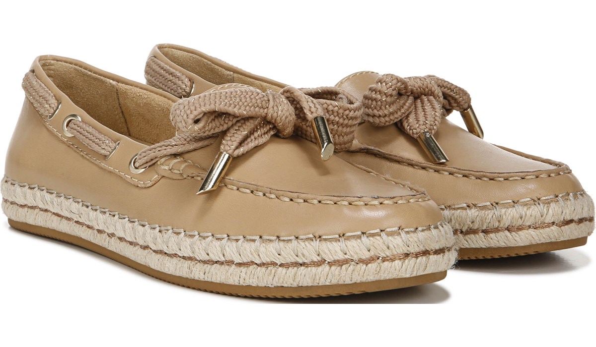 naturalizer tan flats