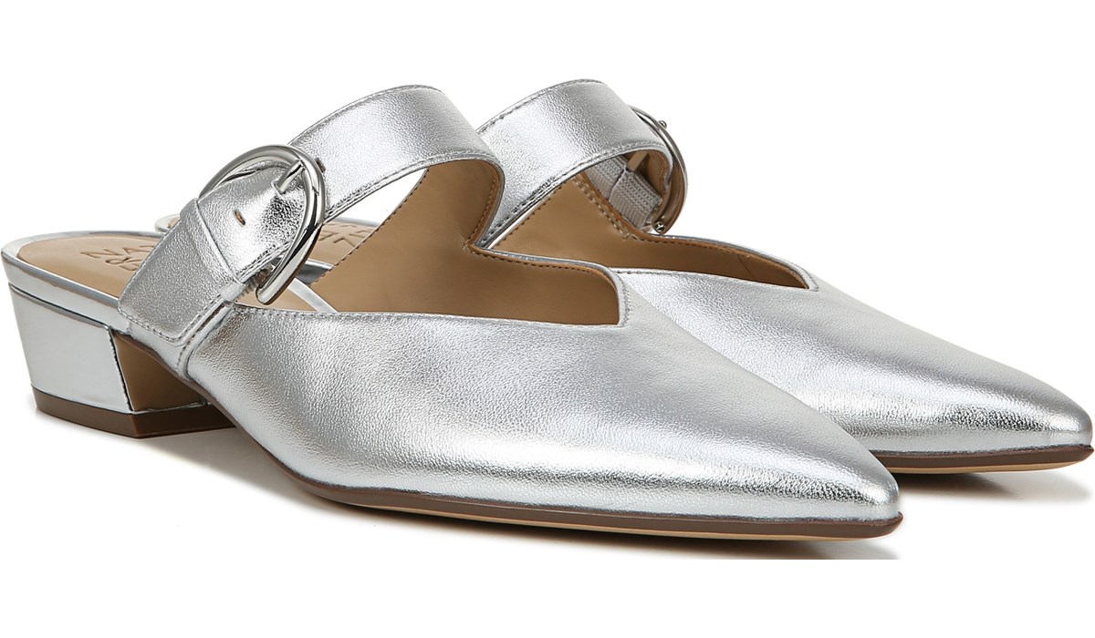 naturalizer silver