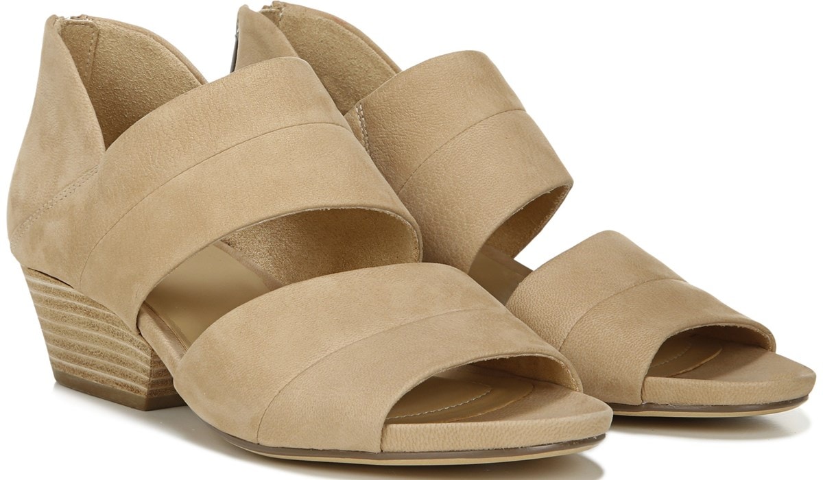 naturalizer closed toe sandals
