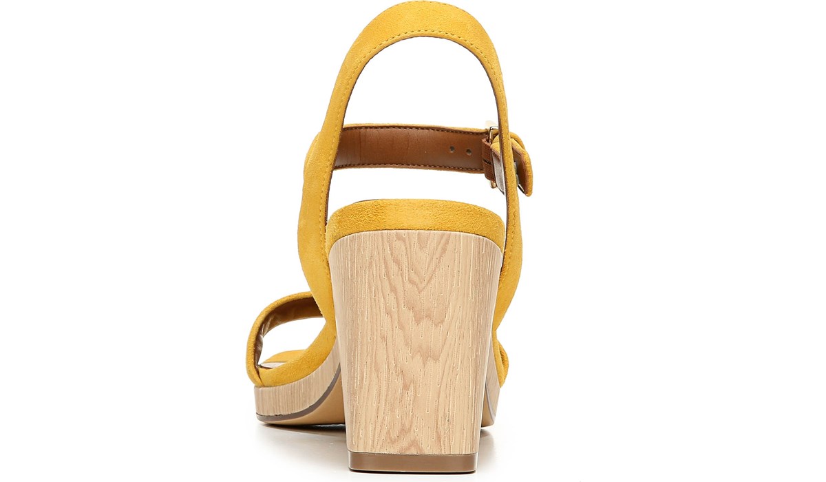 naturalizer yellow shoes