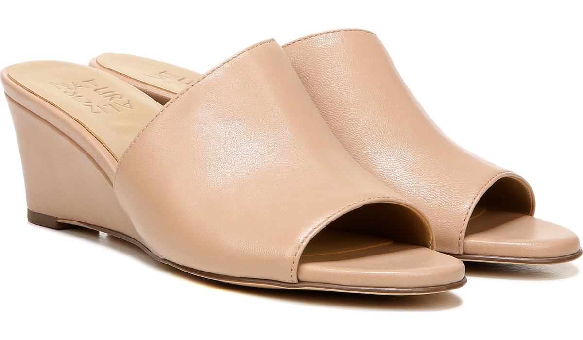 naturalizer shoes and sandals