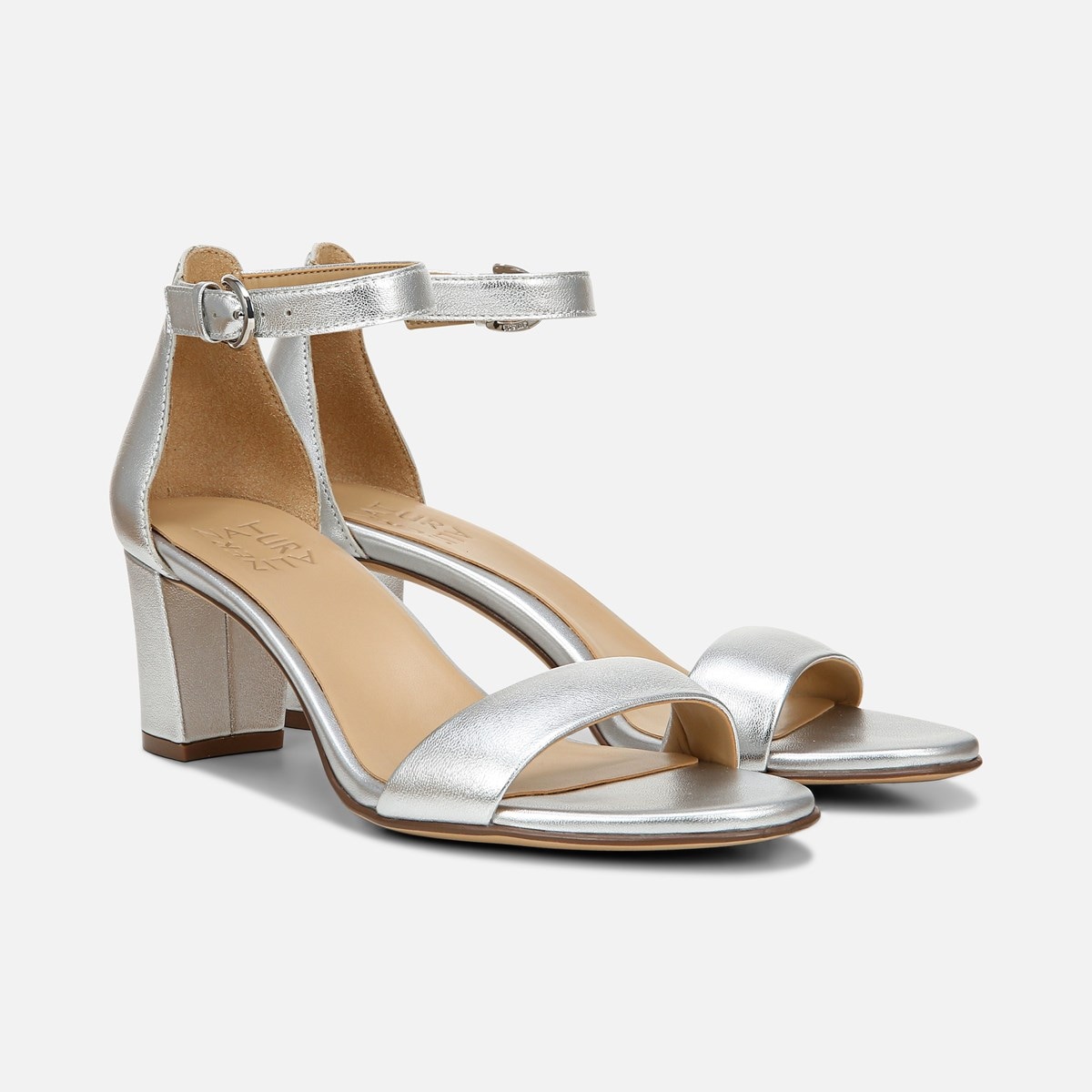 naturalizer silver heels