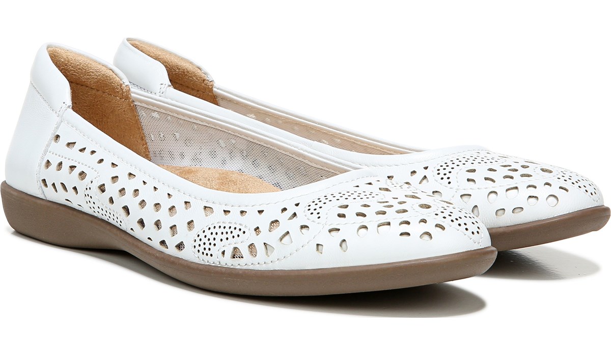 naturalizer felicite flat